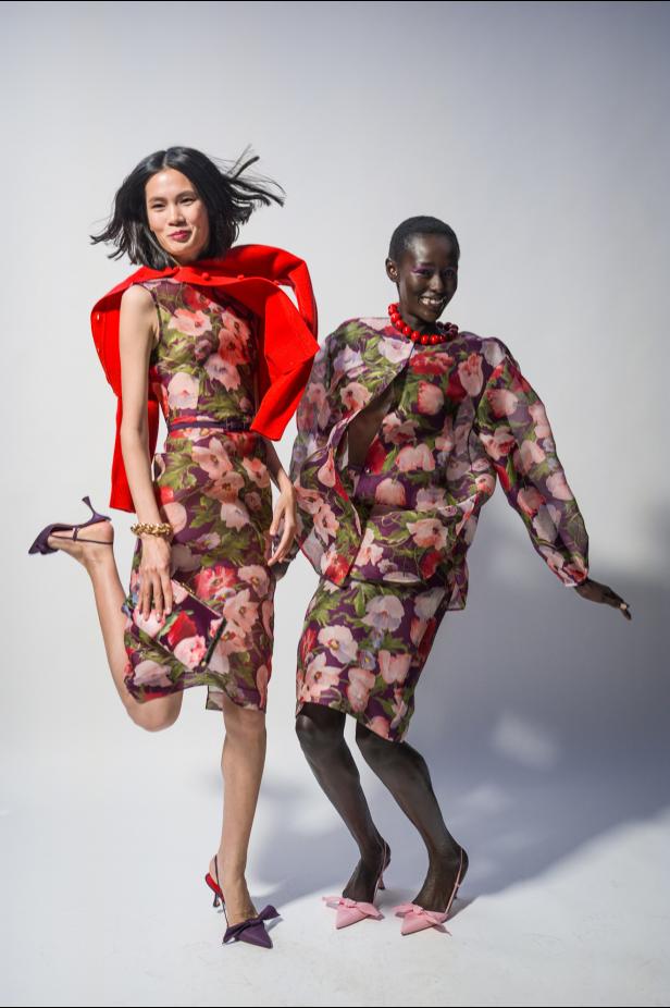  مجموعة كارولينا هيريرا لخريف 2026 تكريم للمرأة القوية والمثقفة