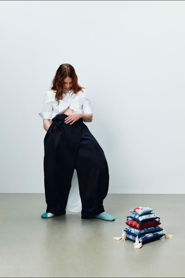 مجموعة JW Anderson تجربة فنية متكاملة