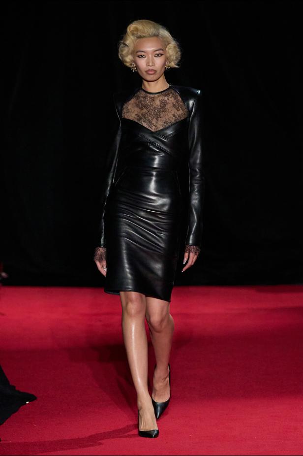 مجموعة لاكوان سميث لخريف 2026 للمرأة الغامضة والقوية