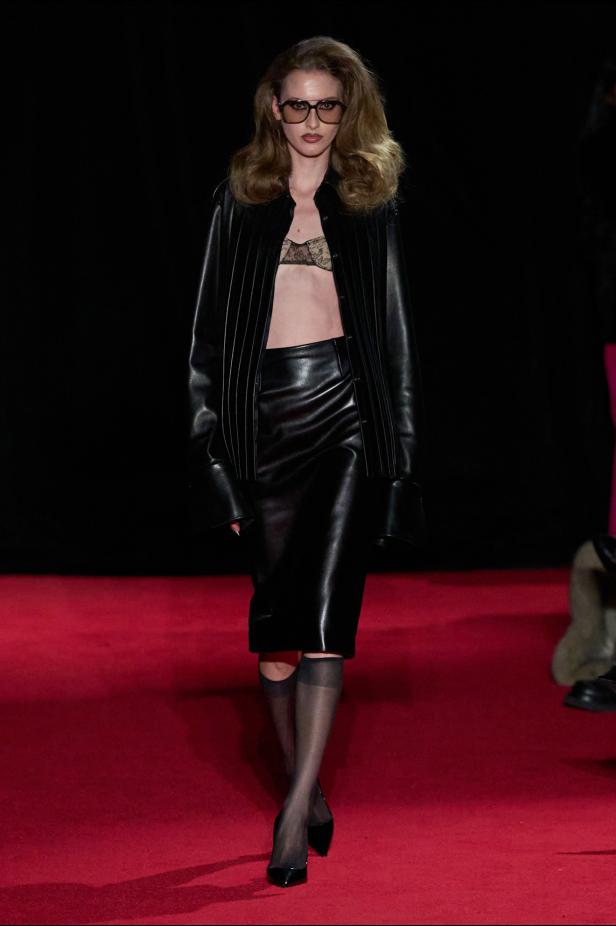 مجموعة لاكوان سميث لخريف 2026 للمرأة الغامضة والقوية