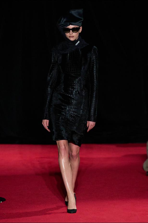 مجموعة لاكوان سميث لخريف 2026 للمرأة الغامضة والقوية