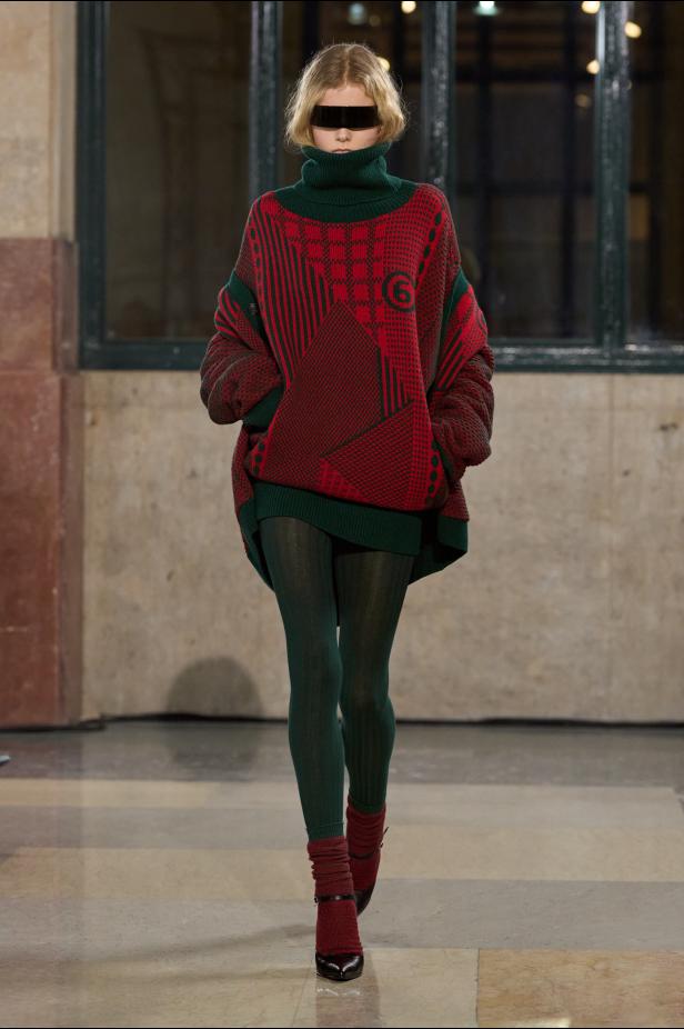 فن الأناقة المُستعجلة في مجموعة MM6 Maison Margiela خريف و شتاء 2026 للملابس الجاهزة