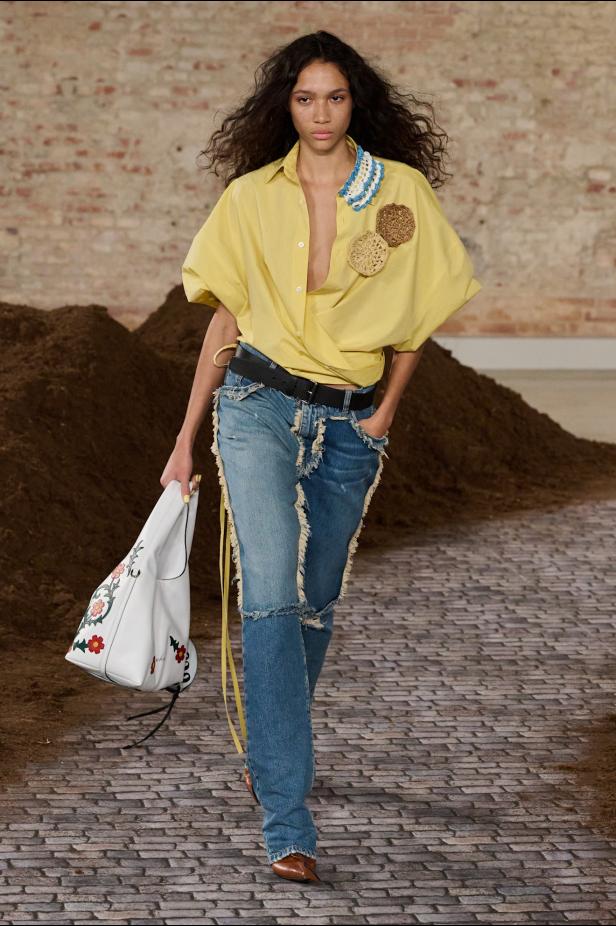 مجموعة موسكينو لخريف وشتاء 2026... رحلة حالمة من ميلانو إلى الأرجنتين‏