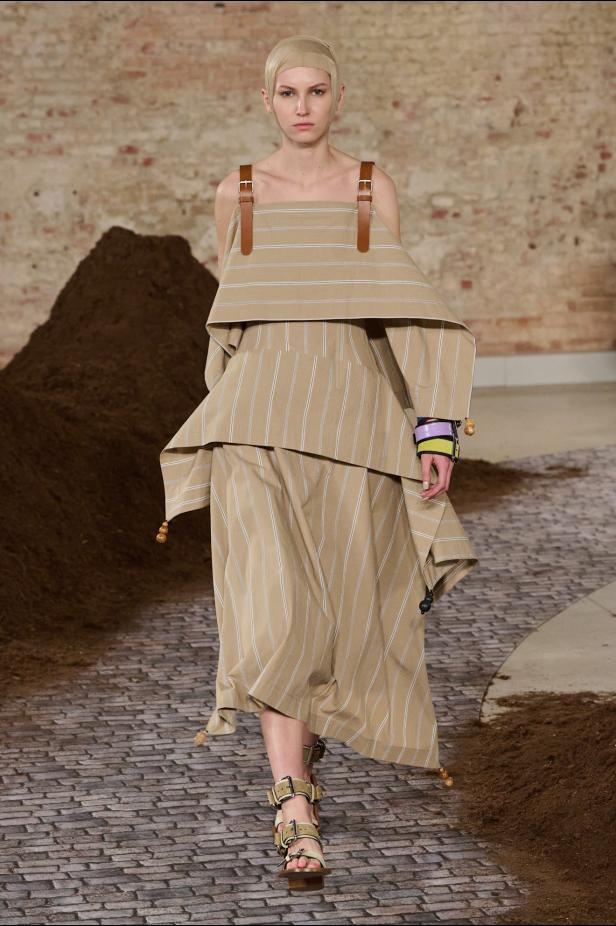 مجموعة موسكينو لخريف وشتاء 2026... رحلة حالمة من ميلانو إلى الأرجنتين‏