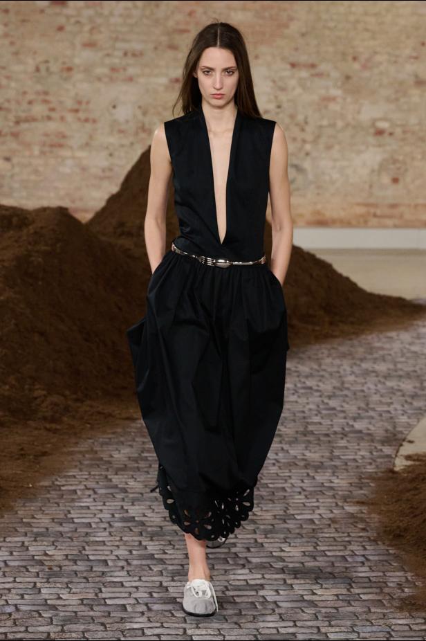 مجموعة موسكينو لخريف وشتاء 2026... رحلة حالمة من ميلانو إلى الأرجنتين‏