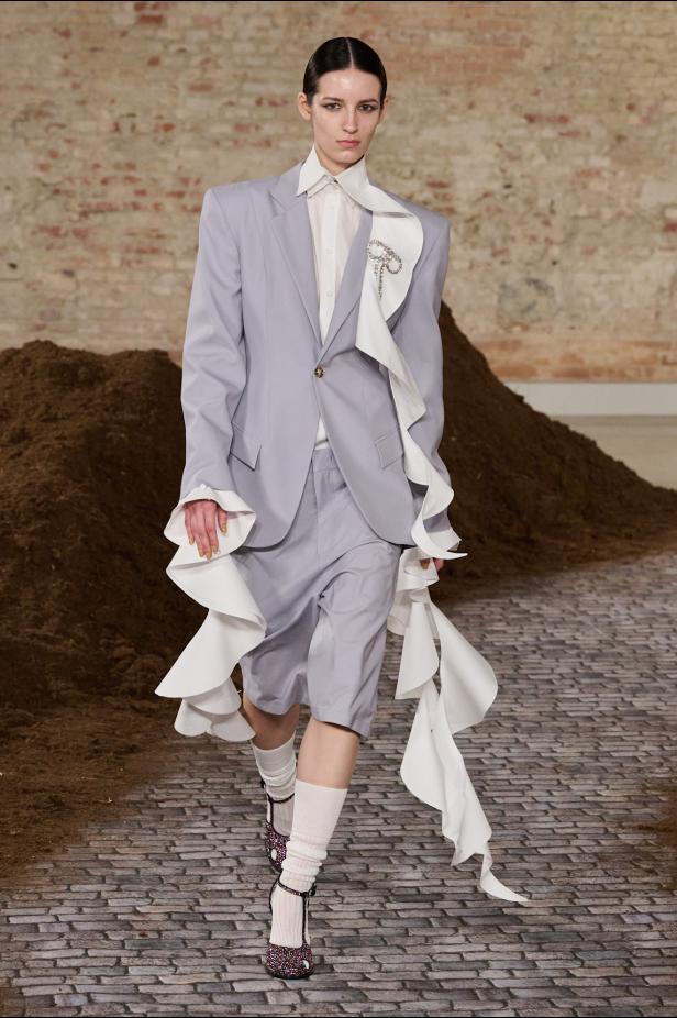 مجموعة موسكينو لخريف وشتاء 2026... رحلة حالمة من ميلانو إلى الأرجنتين‏