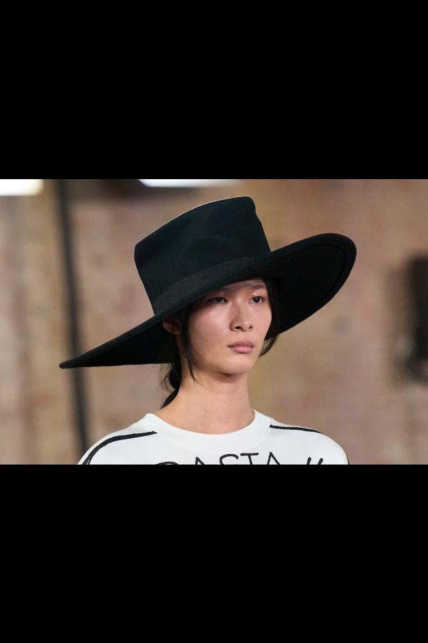 مجموعة موسكينو لخريف وشتاء 2026... رحلة حالمة من ميلانو إلى الأرجنتين‏