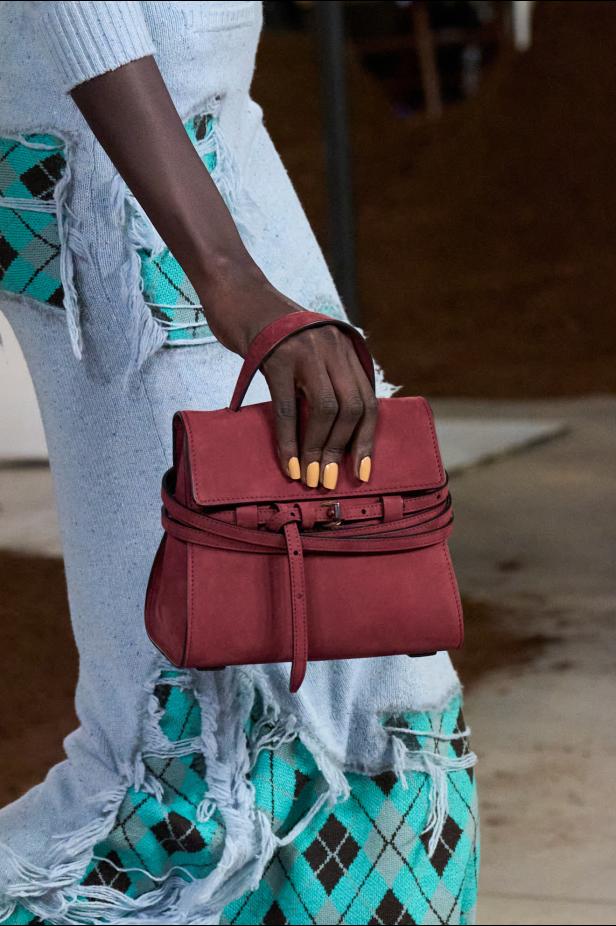 مجموعة موسكينو لخريف وشتاء 2026... رحلة حالمة من ميلانو إلى الأرجنتين‏