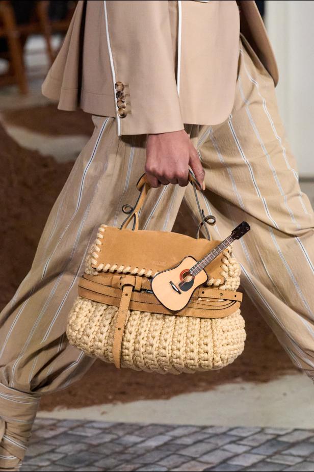 مجموعة موسكينو لخريف وشتاء 2026... رحلة حالمة من ميلانو إلى الأرجنتين‏