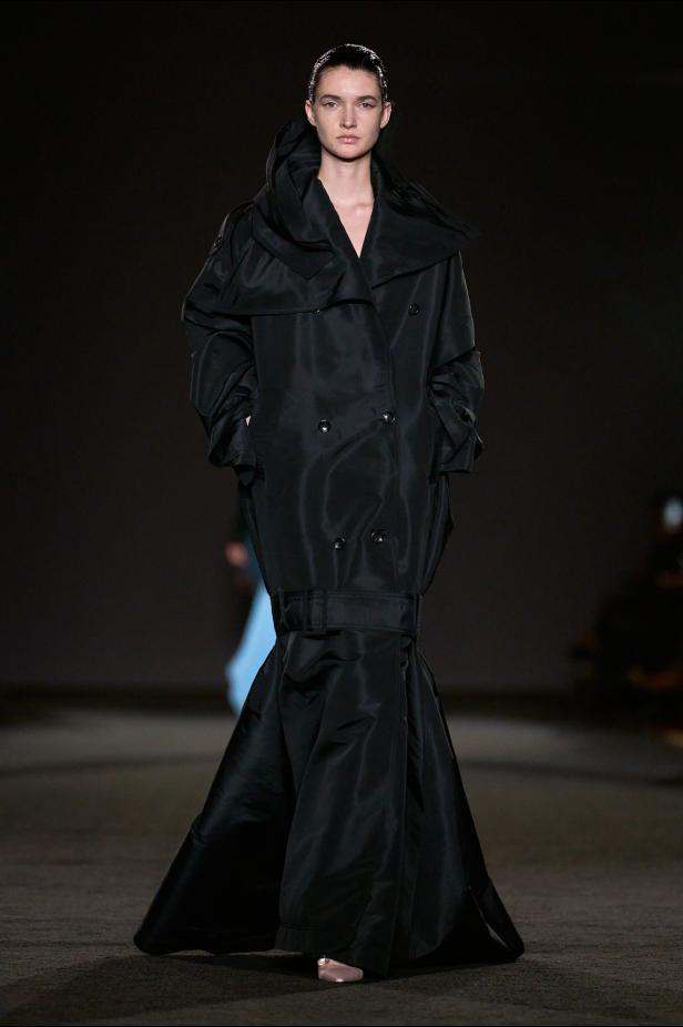 حكاية الأمل العابر للحدود في مجموعة Prabal Gurung خريف و شتاء 2026 للملابس الجاهزة