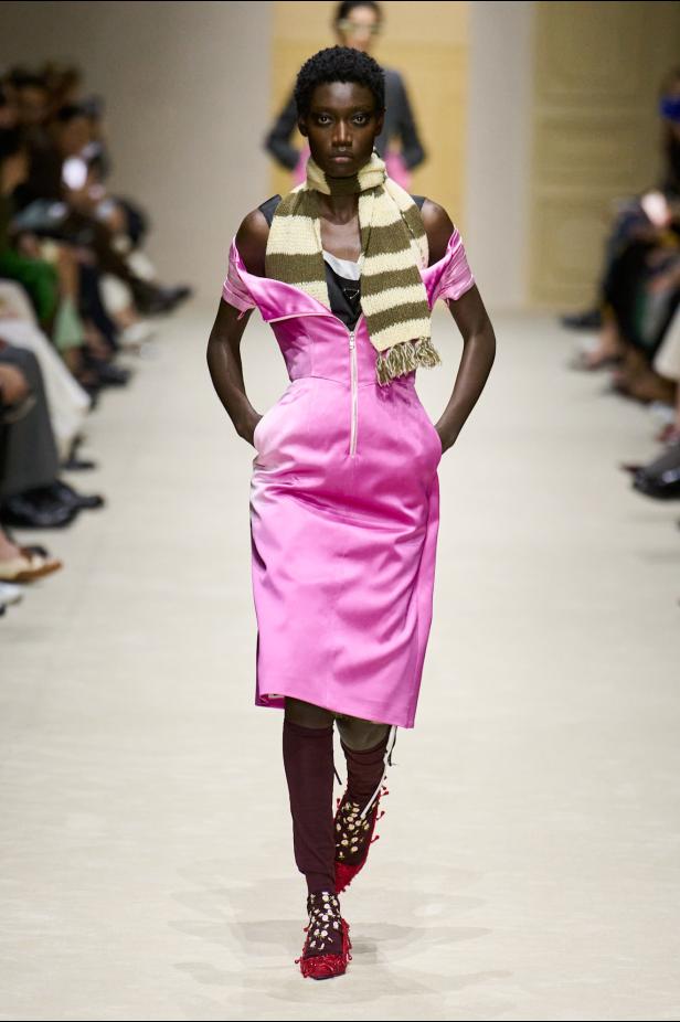 مجموعة ‏Prada‏ ‏لخريف 2026 وقوّة فن التنسيق الحرّ