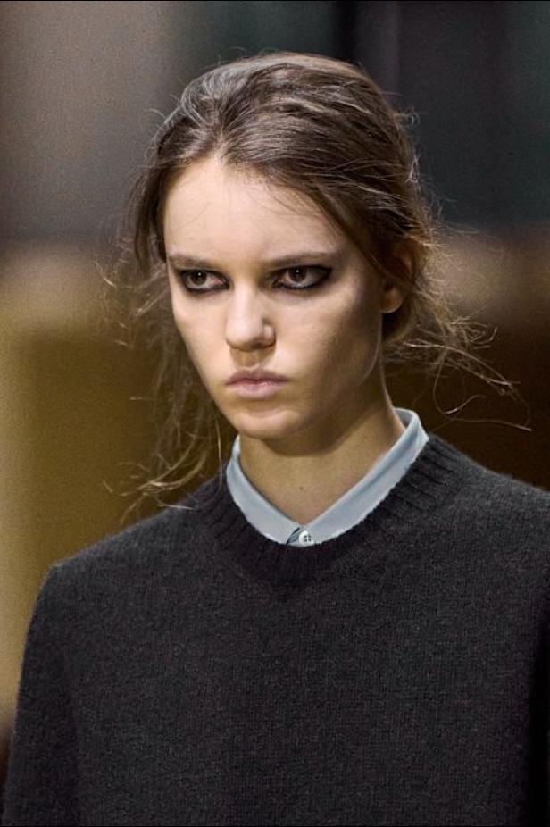 مجموعة ‏Prada‏ ‏لخريف 2026 وقوّة فن التنسيق الحرّ