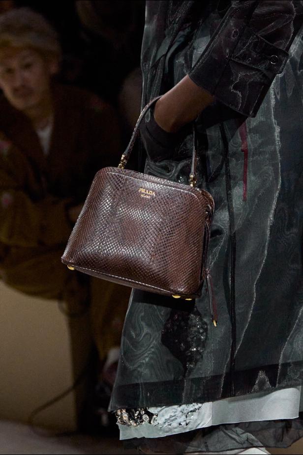 مجموعة ‏Prada‏ ‏لخريف 2026 وقوّة فن التنسيق الحرّ