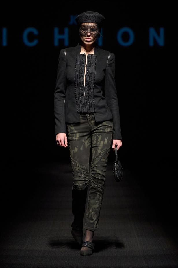 مجموعة John Richmond لخريف وشتاء 2026-2027