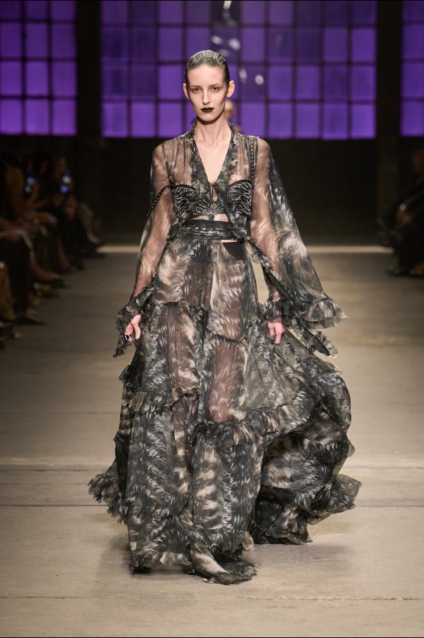 مجموعة Roberto Cavalli لخريف وشتاء 2026