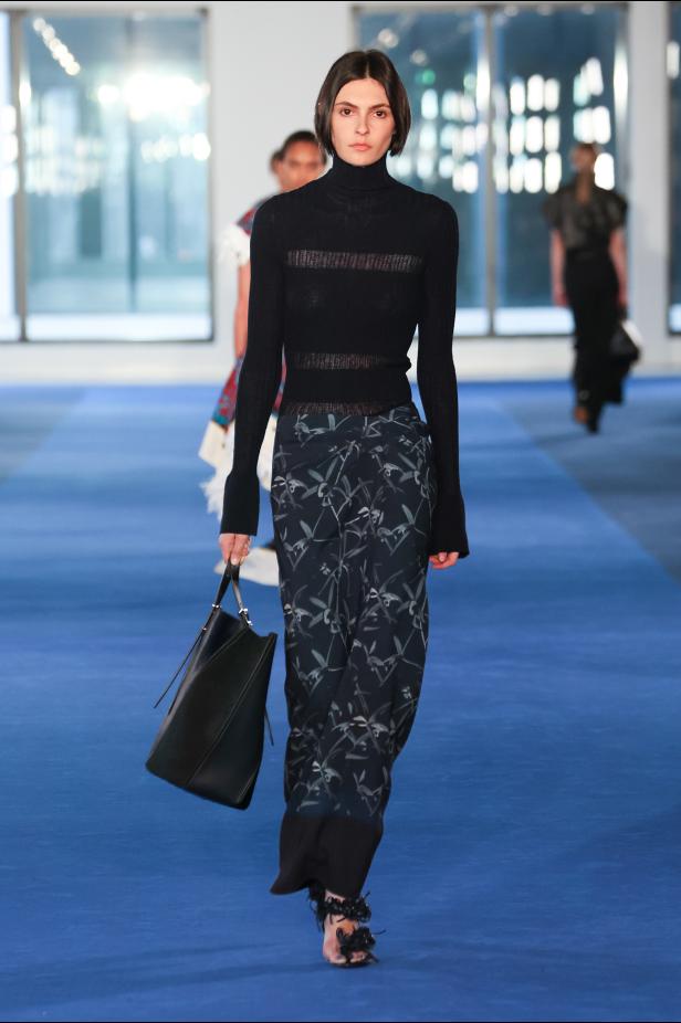 عرض أزياء Proenza Schouler لخريف وشتاء 2026-2027