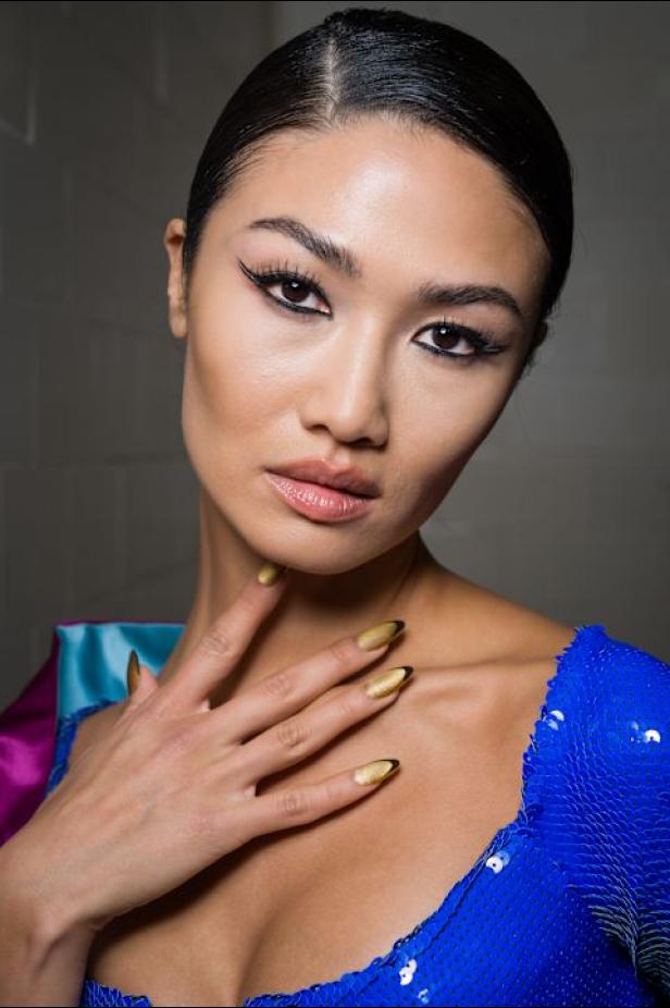  Sergio Hudson ومجموعته الإحتفالية لخريف وشتاء 2026