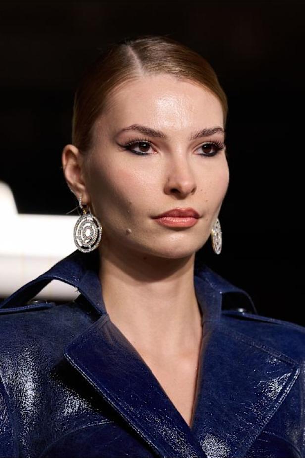  Sergio Hudson ومجموعته الإحتفالية لخريف وشتاء 2026