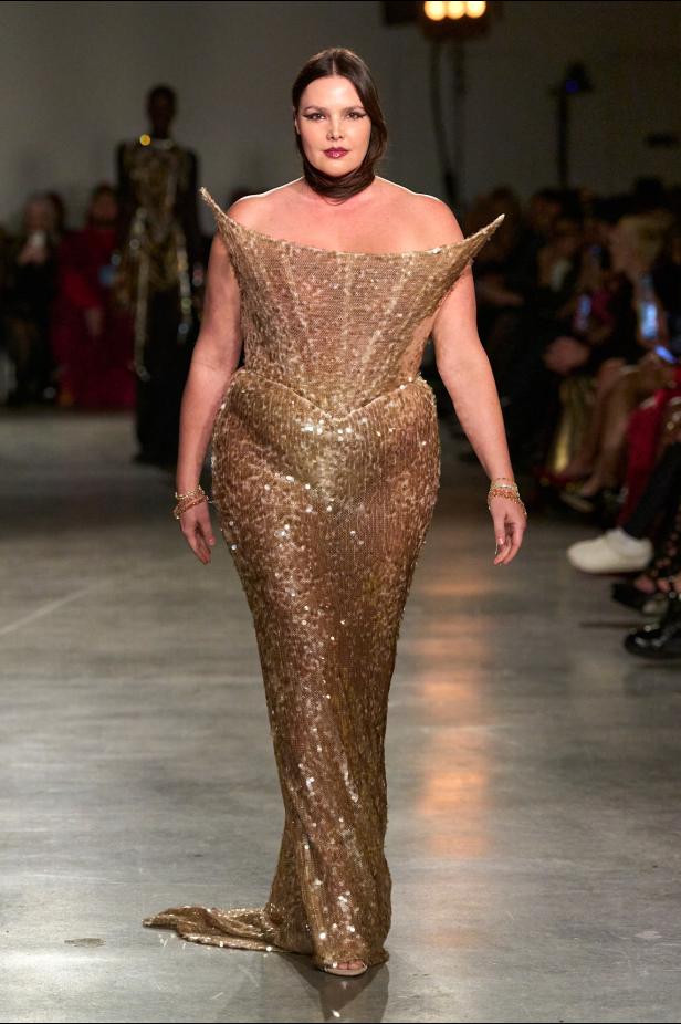 مجموعة Christian Siriano لخريف وشتاء 2026