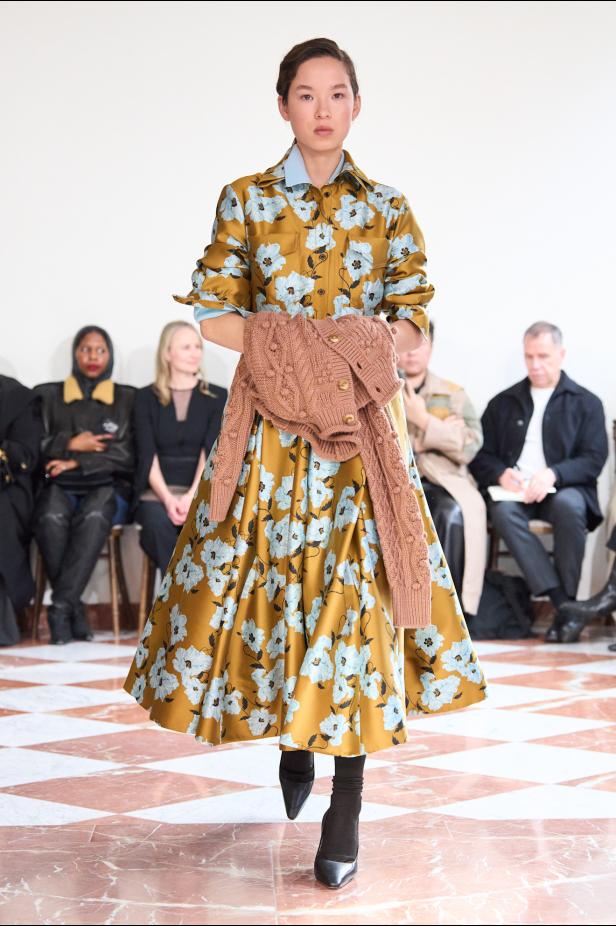 إميليا ويكستيد تُعيد إحياء أسطورة "فانو ميسان" في مجموعة خريف 2026‏