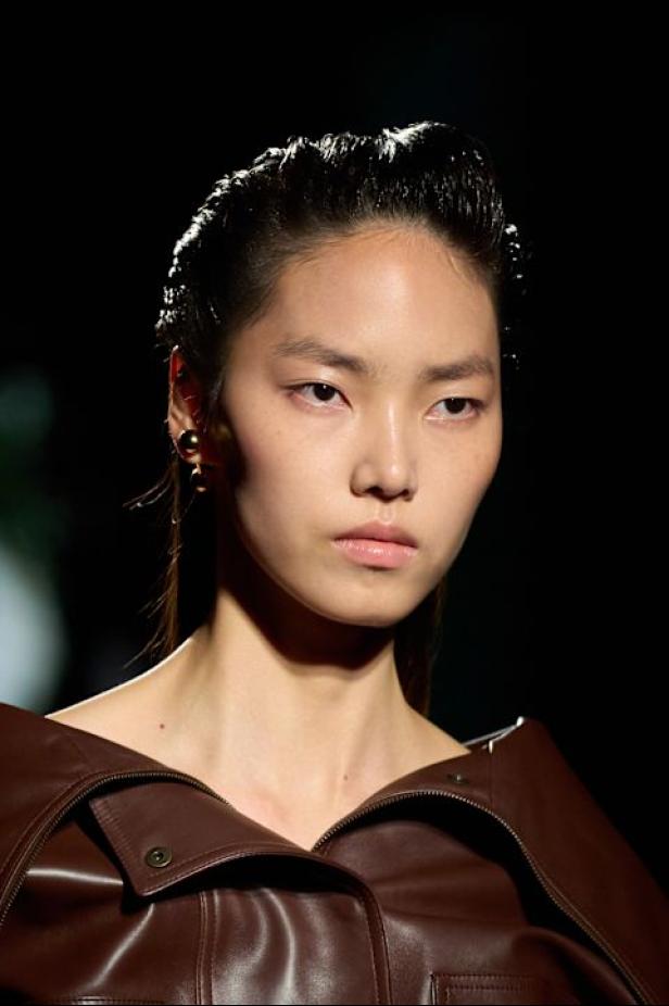  مجموعة Balenciaga خريف وشتاء 2026