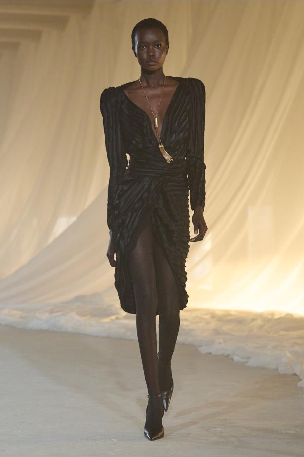 مجموعة بالمان Balmain لموسم خريف 2026 بداية قوية لمرحلة جديدة