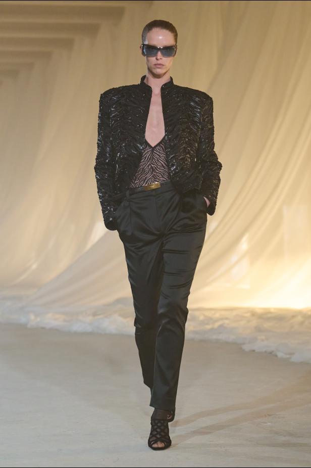 مجموعة بالمان Balmain لموسم خريف 2026 بداية قوية لمرحلة جديدة