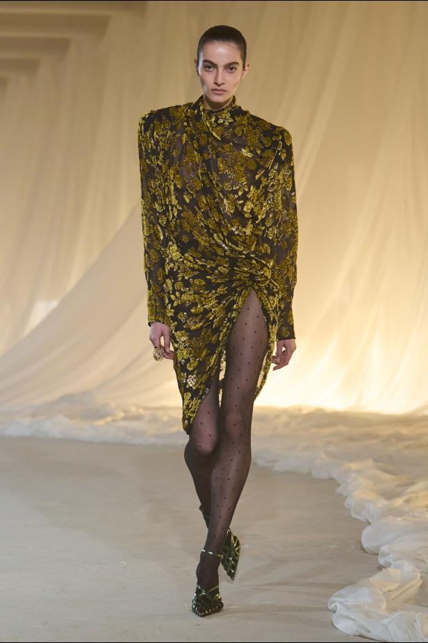 مجموعة بالمان Balmain لموسم خريف 2026 بداية قوية لمرحلة جديدة