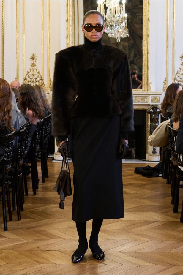 أبعد من مجرد فصل.. مجموعة ‏Magda Butrym‏ تحوّل الشتاء إلى موقف وبصمة