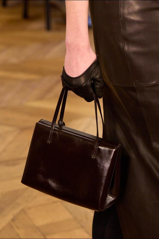 أبعد من مجرد فصل.. مجموعة ‏Magda Butrym‏ تحوّل الشتاء إلى موقف وبصمة