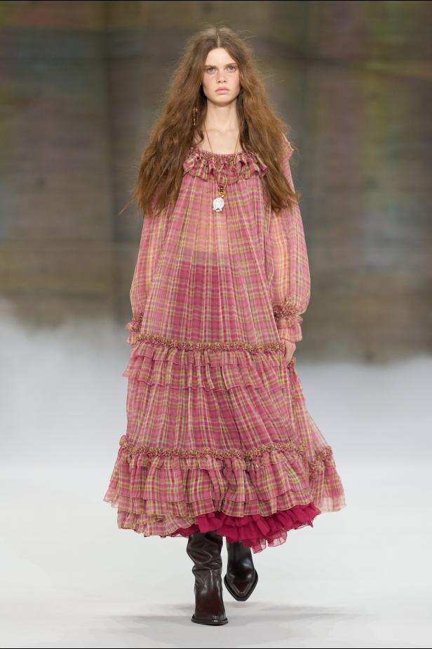 مجموعة كلوي لموسم خريف 2026 بعنوان The Devotion Collection