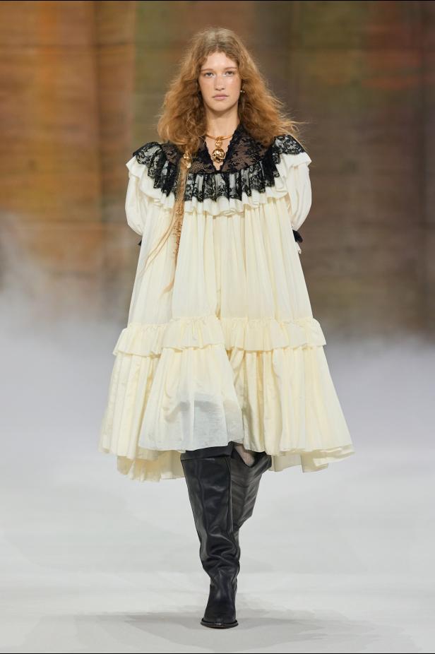 مجموعة كلوي لموسم خريف 2026 بعنوان The Devotion Collection