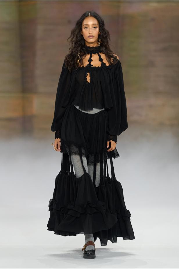 مجموعة كلوي لموسم خريف 2026 بعنوان The Devotion Collection