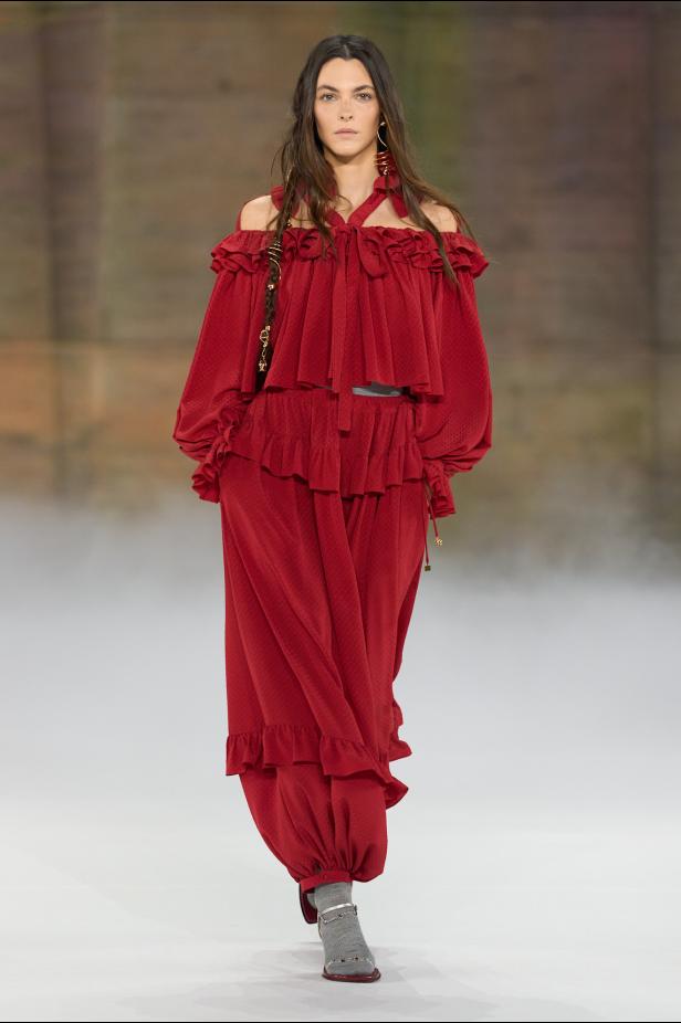 مجموعة كلوي لموسم خريف 2026 بعنوان The Devotion Collection