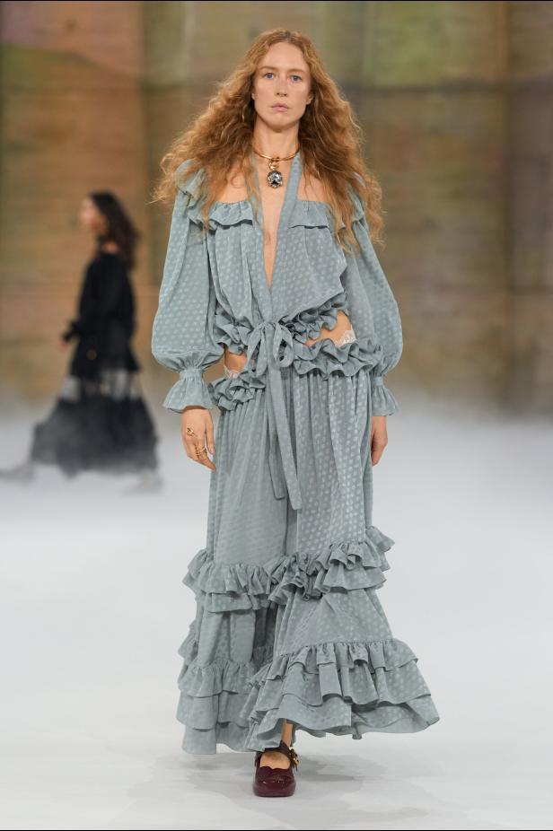 مجموعة كلوي لموسم خريف 2026 بعنوان The Devotion Collection