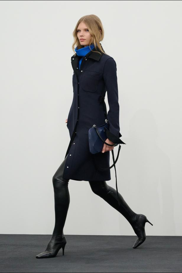 مجموعة Courrèges لخريف وشتاء 2027 أقمشة حرة وجريئة