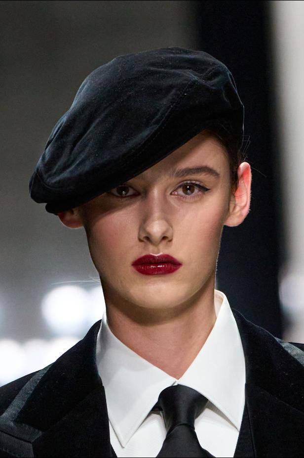 عرض دولتشي أند غابانا لخريف 2026... قصيدة سوداء في حب الهوية والأنوثة الطاغية