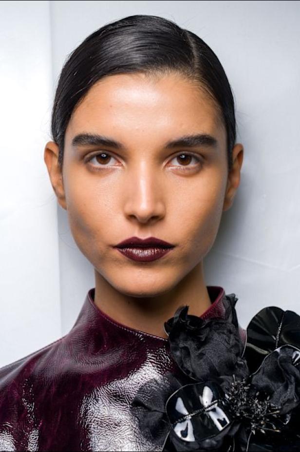 نيويورك التسعينيات برؤية إيلي صعب في مجموعة خريف 2026