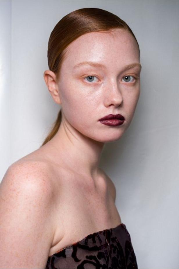 نيويورك التسعينيات برؤية إيلي صعب في مجموعة خريف 2026