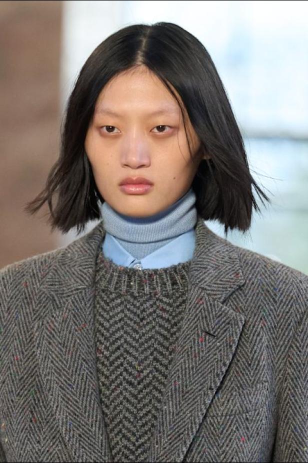 غابرييلا هيرست توجّه من خلال مجموعة خريف 2026 تحية إنسانية بروح معاصرة