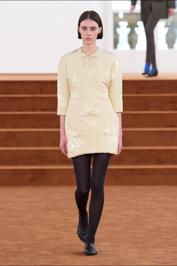 مجموعة شتوية في عرض أزياء  Jil Sander لموسم خريف وشتاء 2027