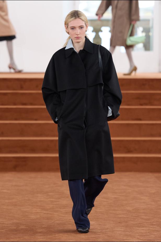 مجموعة شتوية في عرض أزياء  Jil Sander لموسم خريف وشتاء 2027