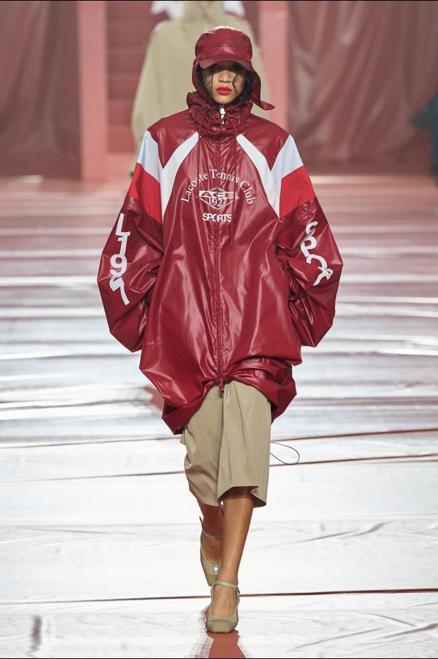  مجموعة لاكوست لموسم خريف 2026 تجمع بين التراث والابتكار