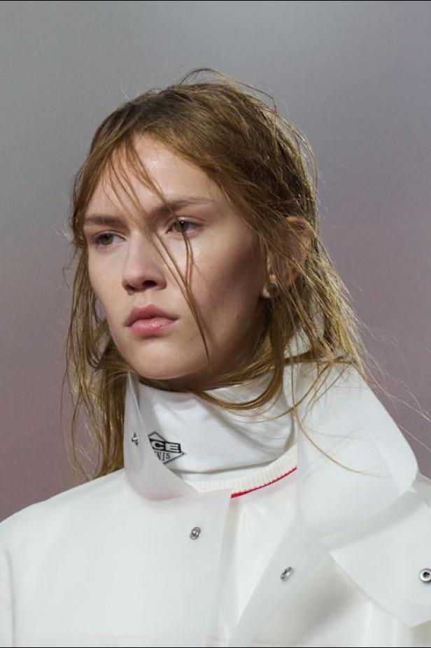  مجموعة لاكوست لموسم خريف 2026 تجمع بين التراث والابتكار