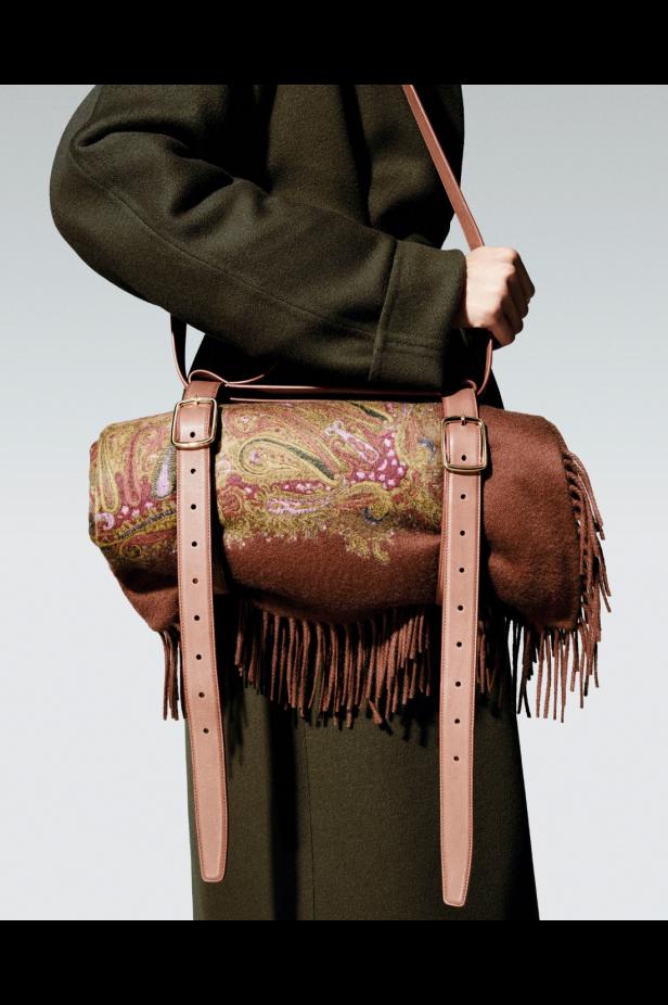 Loro Piana‏ تكشف عن مجموعتها لخريف وشتاء 2026-2027... ‏‎"‎تأملات بدوية" في قلب ميلانو