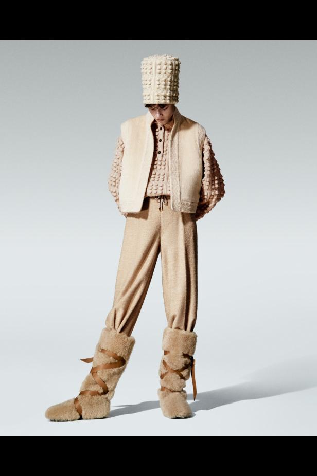 Loro Piana‏ تكشف عن مجموعتها لخريف وشتاء 2026-2027... ‏‎"‎تأملات بدوية" في قلب ميلانو