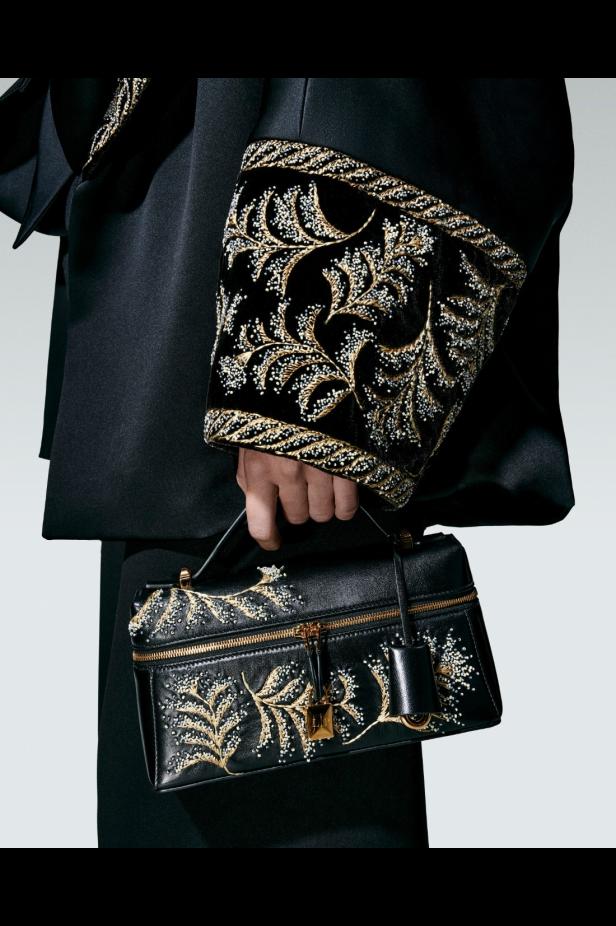 Loro Piana‏ تكشف عن مجموعتها لخريف وشتاء 2026-2027... ‏‎"‎تأملات بدوية" في قلب ميلانو