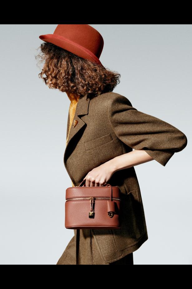 Loro Piana‏ تكشف عن مجموعتها لخريف وشتاء 2026-2027... ‏‎"‎تأملات بدوية" في قلب ميلانو