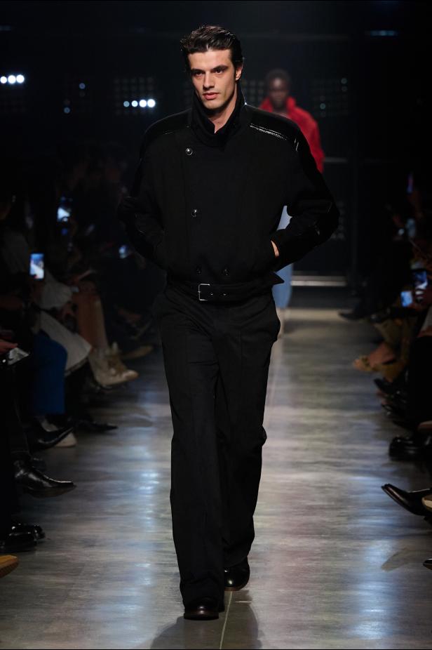 Isabel Marant‏ تحتفل كعادتها بالمرأة الواثقة والعفوية في مجموعة خريف 2026‏