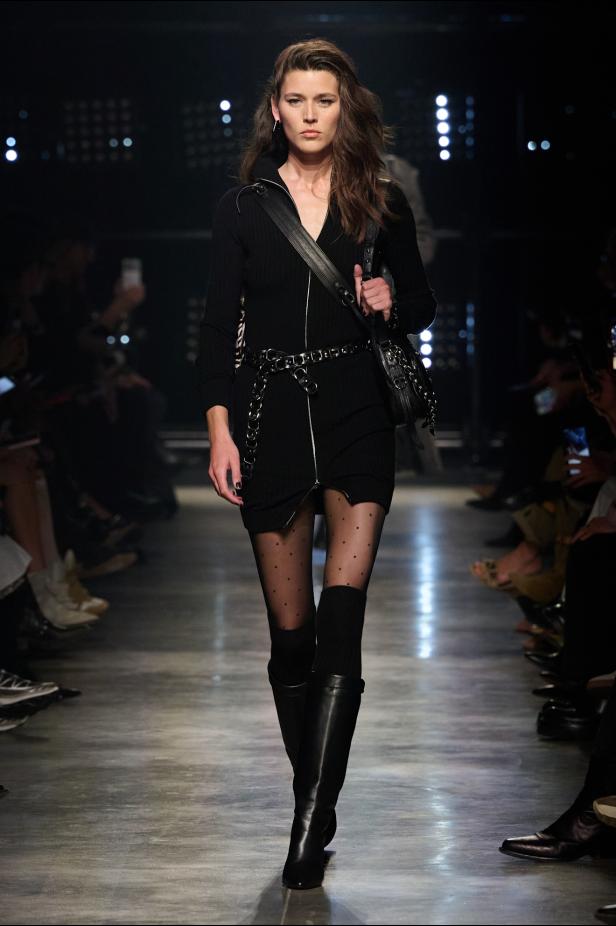 Isabel Marant‏ تحتفل كعادتها بالمرأة الواثقة والعفوية في مجموعة خريف 2026‏